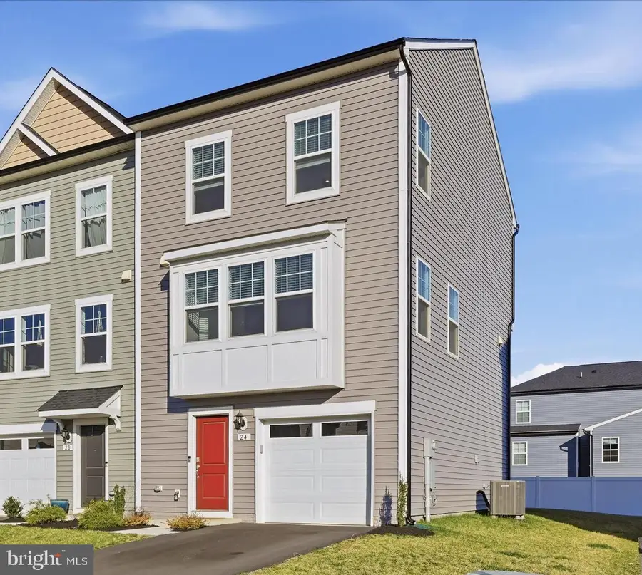 24 Armistead Pl, Charles Town, WV 25414 - #2