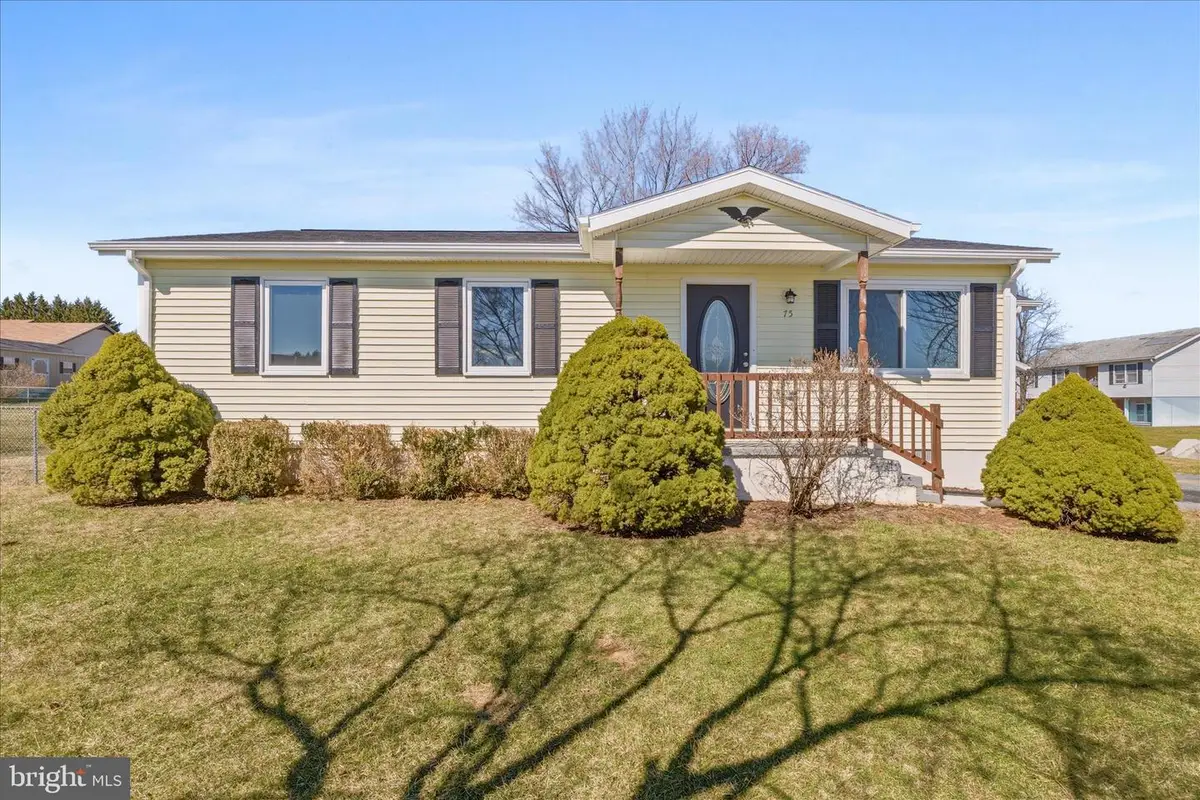 75 Fulton Ave, Charles Town, WV 25414 - #1