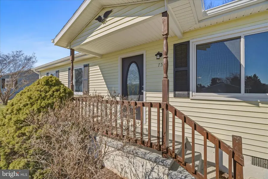 75 Fulton Ave, Charles Town, WV 25414 - #3