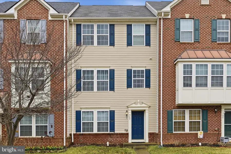 563 Lord Fairfax St, Charles Town, WV 25414 - #2