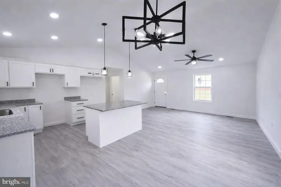 300 E. 11th Ave, Ranson, WV 25438 - #2