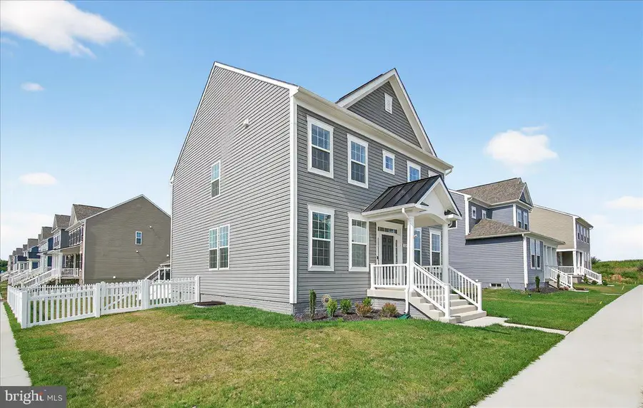 227 Holly Springs Dr, Charles Town, WV 25414 - #2