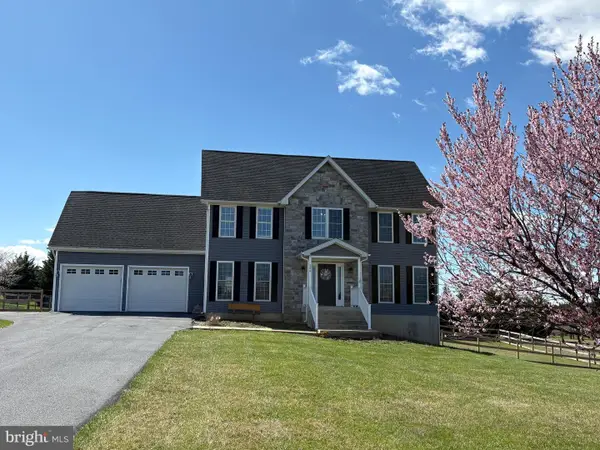 554 Cherry Hill Farm Dr, KEARNEYSVILLE, WV 25430