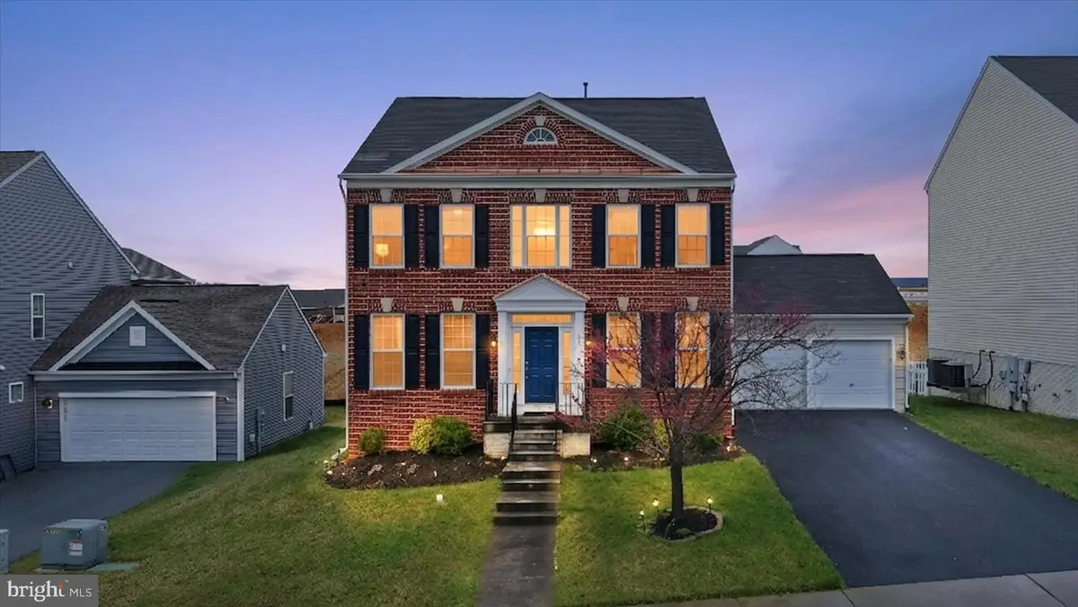 95 Butler St, Charles Town, WV 25414 - #1