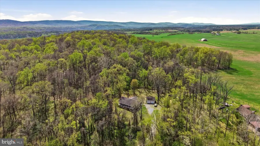 622 Ann Lewis Rd, Charles Town, WV 25414 - #2