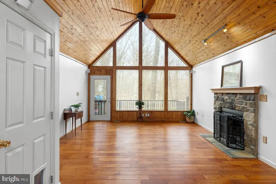 293 Sour Mash Rd, Harpers Ferry, WV 25425 - #2