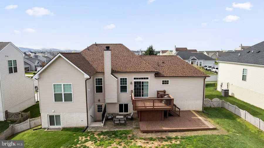 91 Burberry Ln, Charles Town, WV 25414 - #3