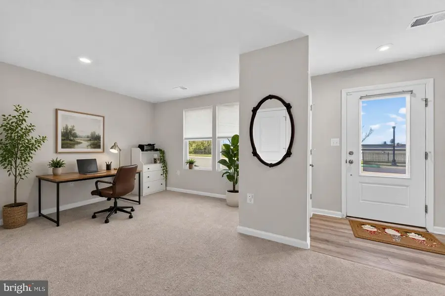 159 Presidents Pointe Ave, Ranson, WV 25438 - #2