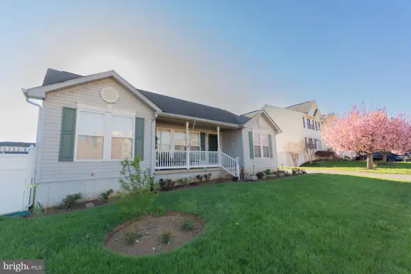 110 Limited Dr, RANSON, WV 25438