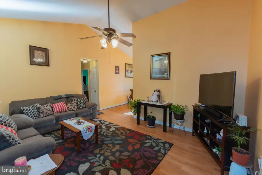 110 Limited Dr, Ranson, WV 25438 - #2