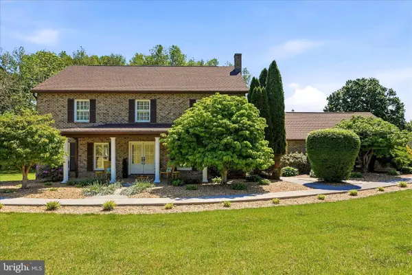 1758 Earle Rd, CHARLES TOWN, WV 25414