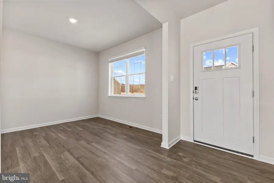 462 Buckeye Dr, Shenandoah Junction, WV 25442 - #2