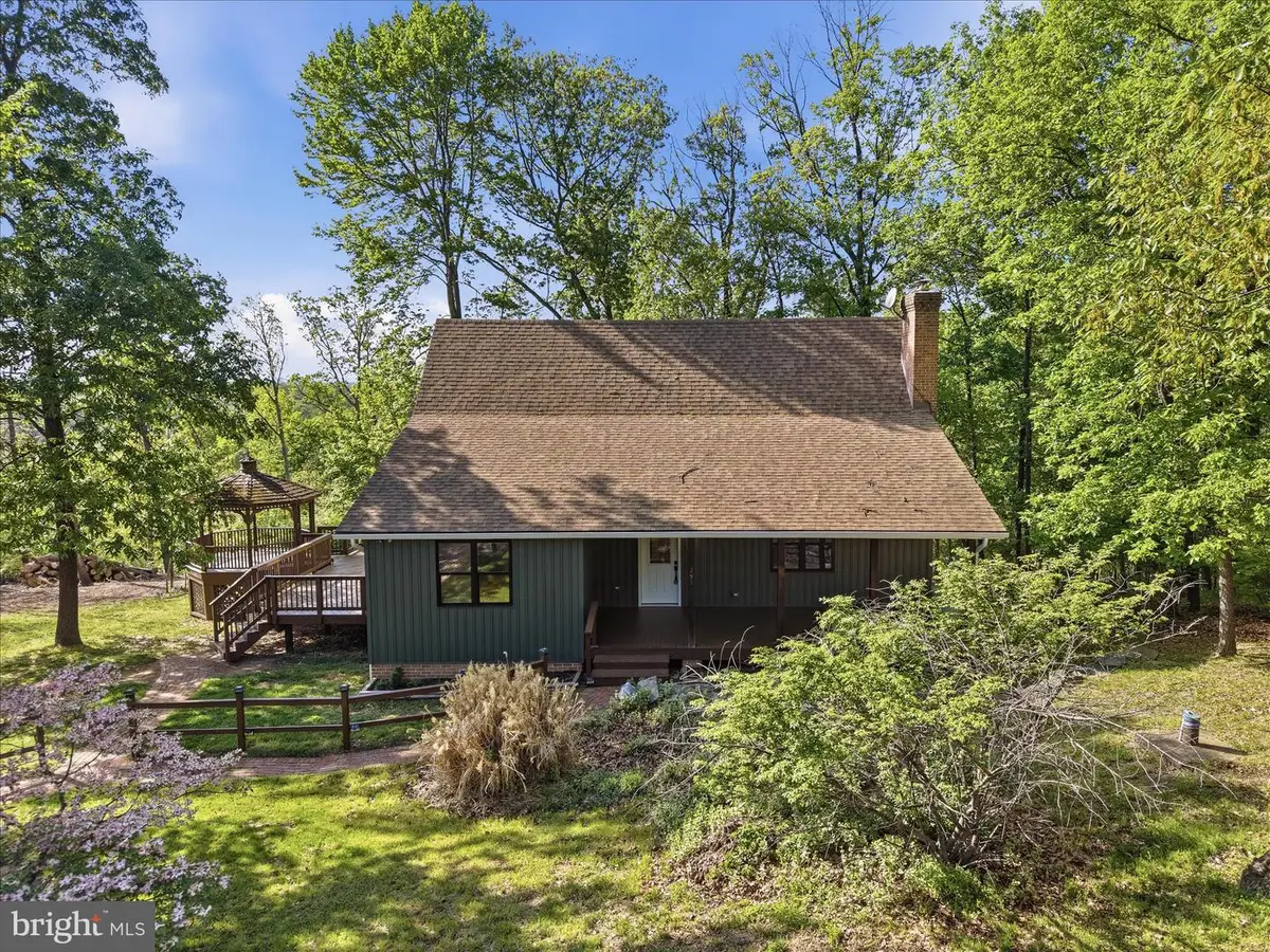 293 Red Bird Ln, Harpers Ferry, WV 25425 - #1