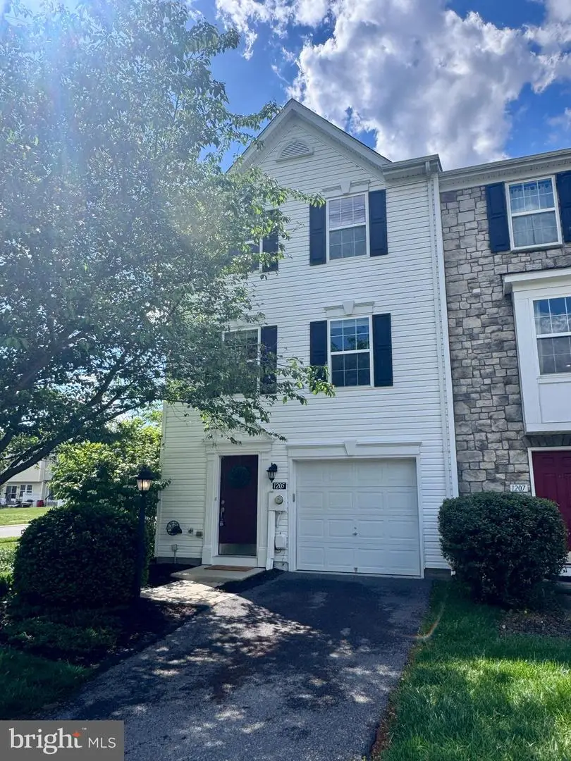 1205 Mare St, Ranson, WV 25438 - #2