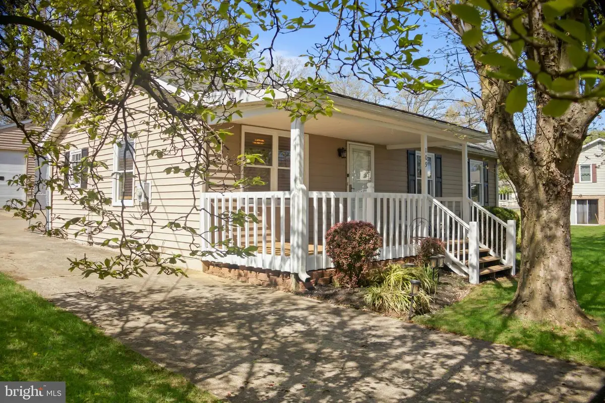 109 E 14th Ave, Ranson, WV 25438 - #1