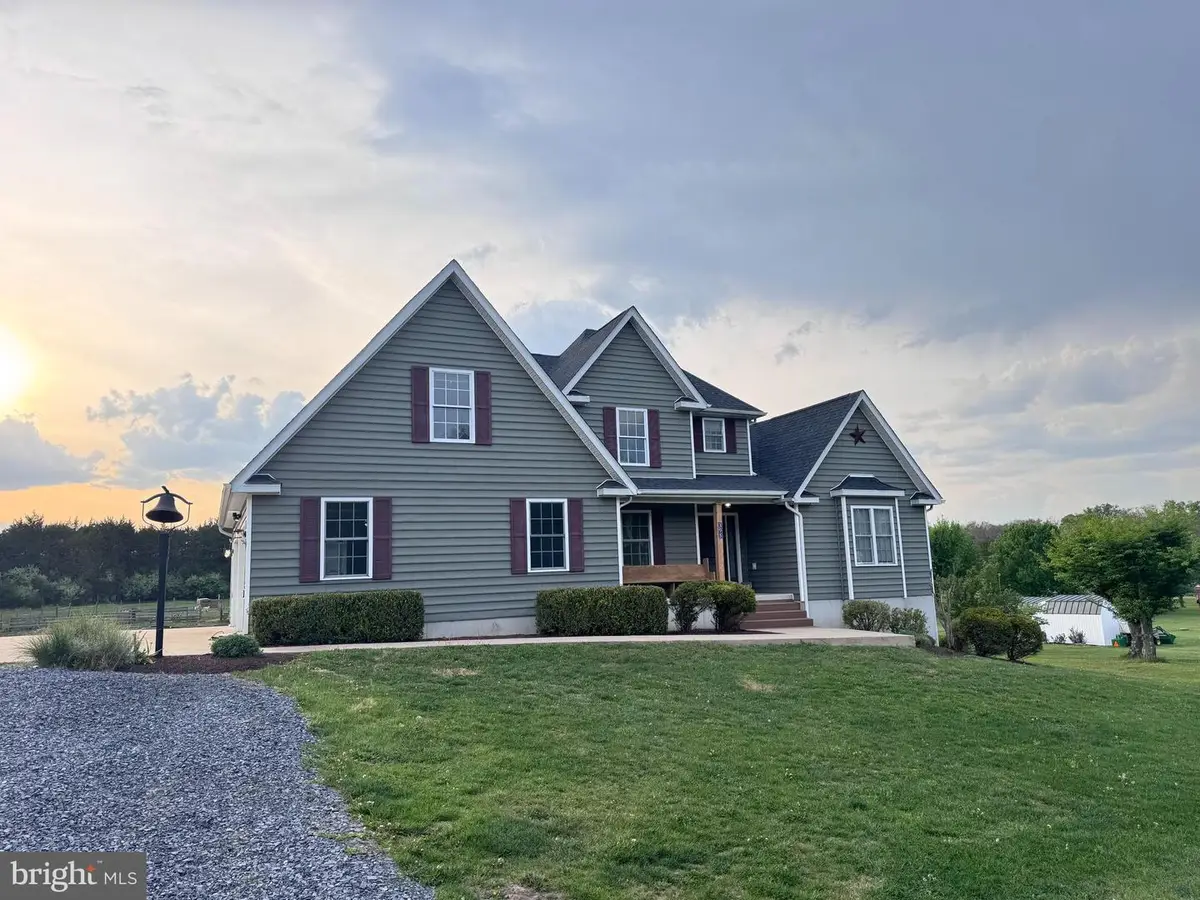 395 Mason Farm Dr, Kearneysville, WV 25430 - #1
