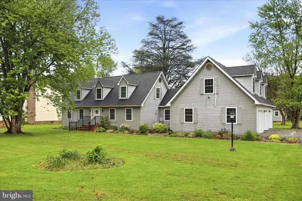 32 7th St, SHENANDOAH JUNCTION, WV 25442