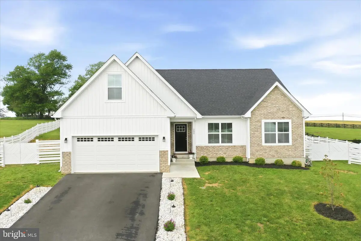 202 Naples Way, Charles Town, WV 25414 - #1