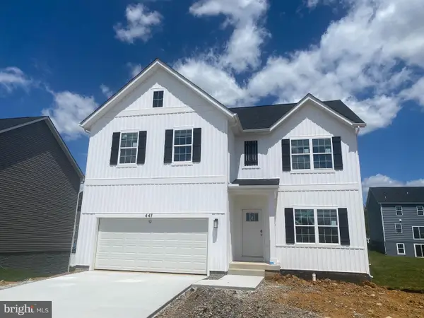 447 Buckeye Dr, SHENANDOAH JUNCTION, WV 25442