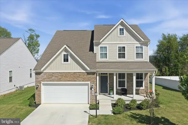 639 Barksdale Dr, CHARLES TOWN, WV 25414