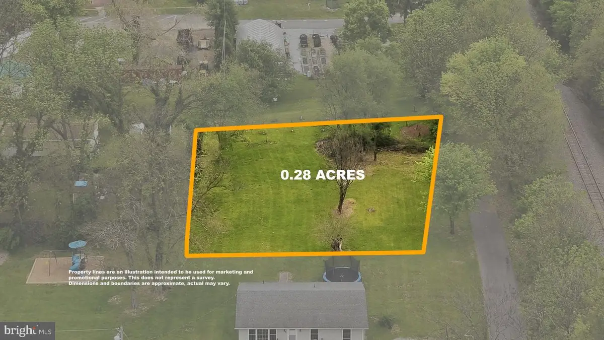 415 Mcdonald St, Ranson, WV 25438 - #1