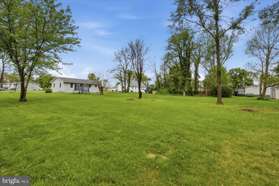 415 Mcdonald St, Ranson, WV 25438 - #3