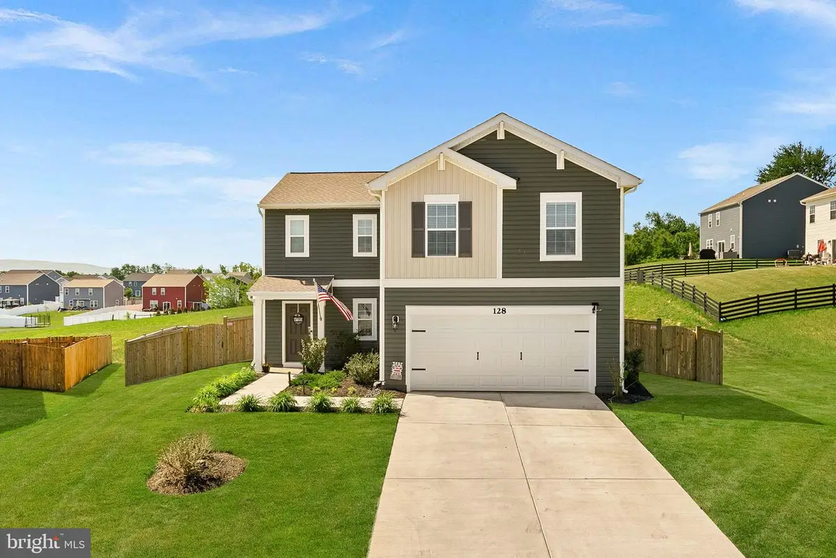 128 Centergate Dr, Charles Town, WV 25414 - #1