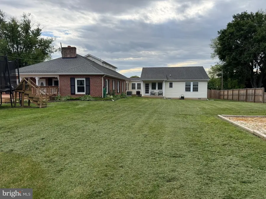 297 Euclid Ave, Charles Town, WV 25414 - #2