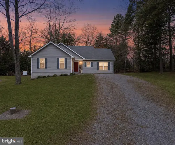61 Derby Pl, CHARLES TOWN, WV 25414