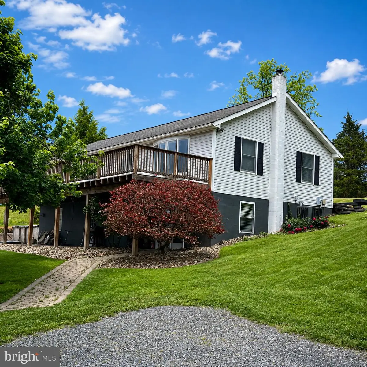 365 Shadowhawk Ln, Kearneysville, WV 25430 - #1