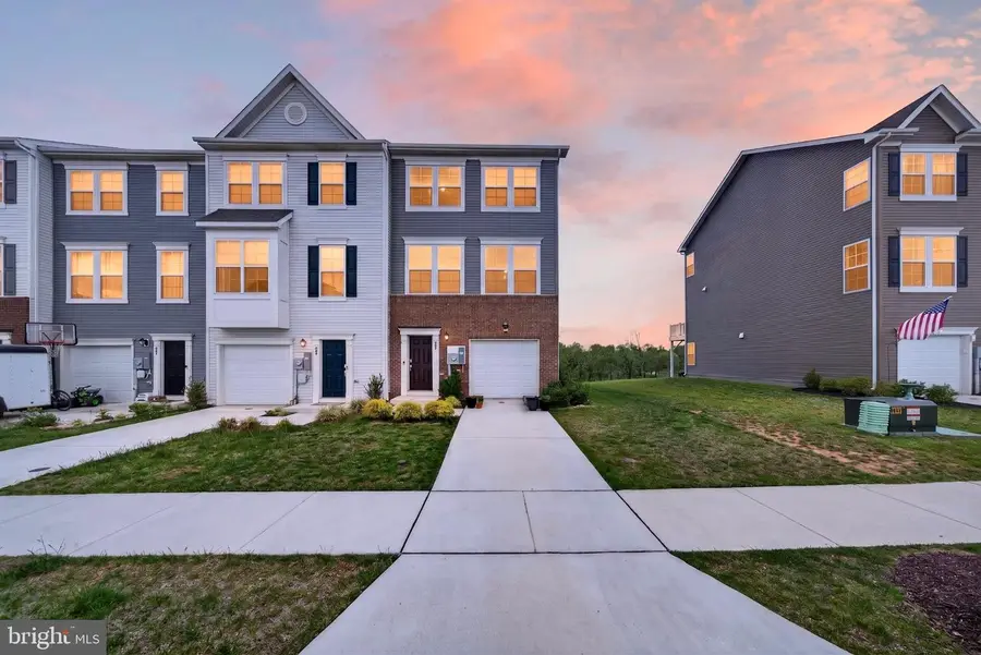 41 Extrovert Dr, Charles Town, WV 25414 - #2