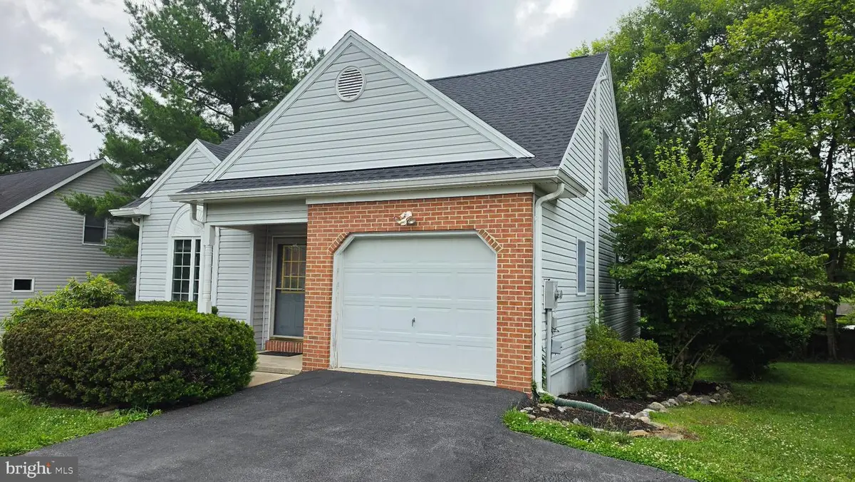 122 Hensel Dr, Shepherdstown, WV 25443 - #1