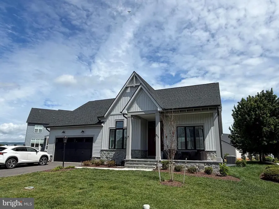 511 Shenandoah Crossing Dr, Charles Town, WV 25414 - #3