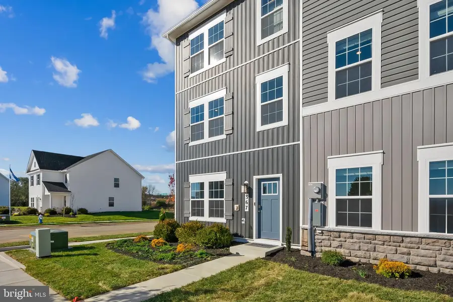 23 Aloma St, Charles Town, WV 25414 - #2