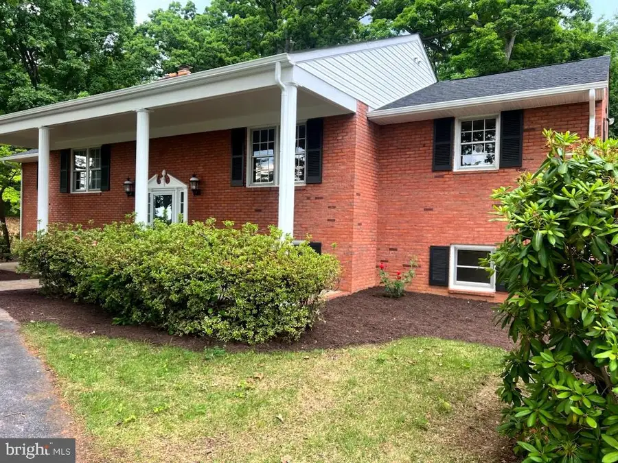 7627 Summit Point Rd, Charles Town, WV 25414 - #2