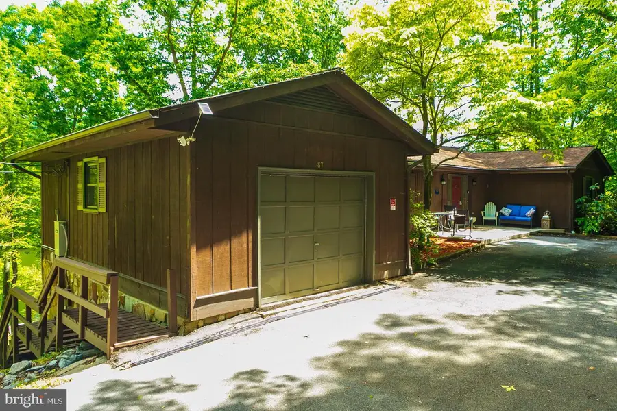 87 Lakeside Dr, Harpers Ferry, WV 25425 - #2