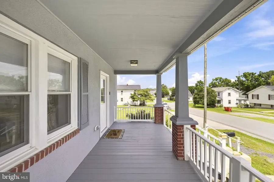 106 S George St, Ranson, WV 25438 - #2