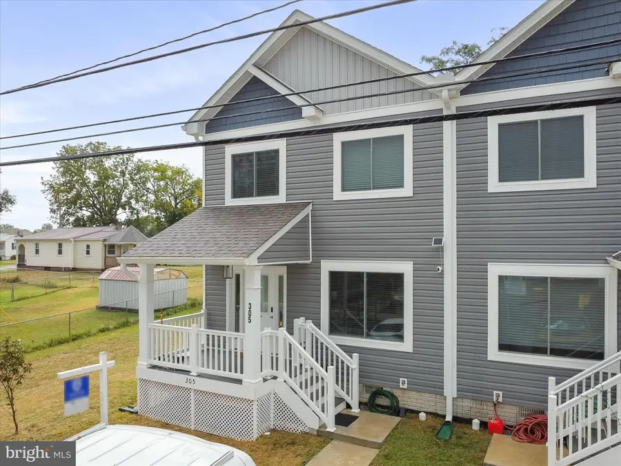 305 E. 11th Ave, Ranson, WV 25438 - #2