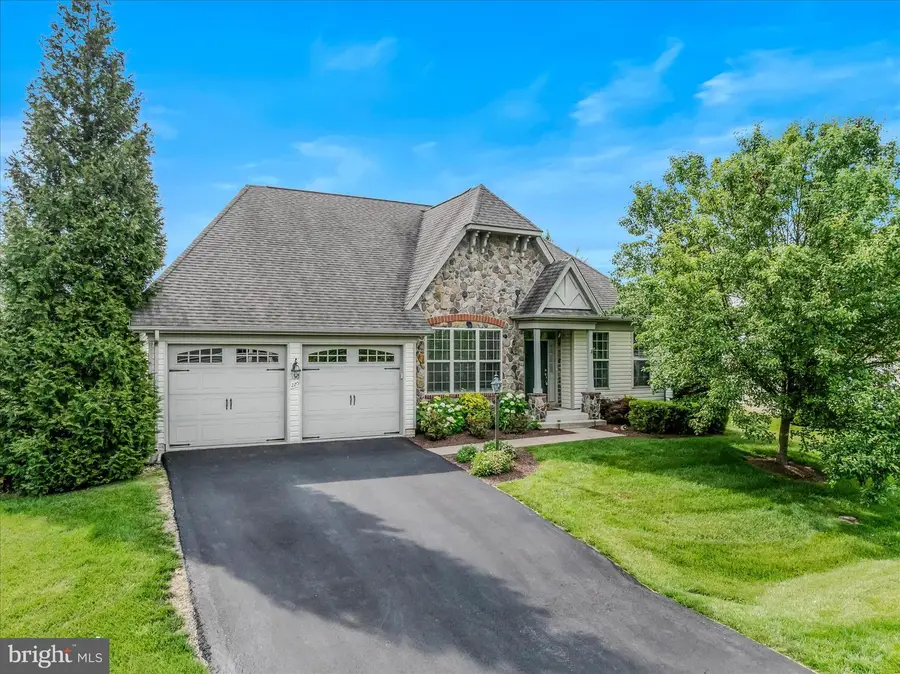 220 Lewis Washington Dr, Charles Town, WV 25414 - #2