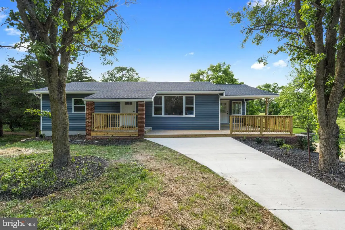 459 Forest View Dr, Kearneysville, WV 25430 - #1