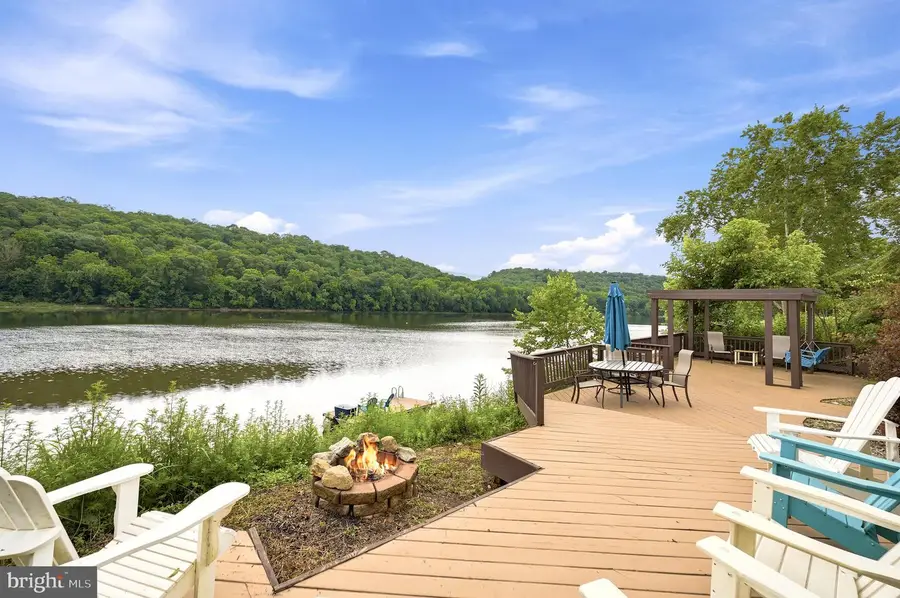141 Mason Dr, Harpers Ferry, WV 25425 - #2