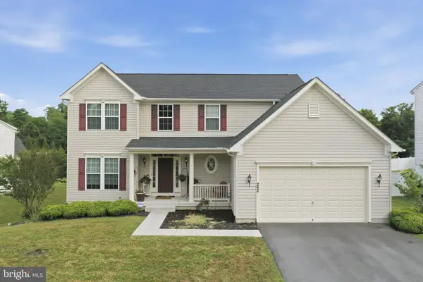 262 Canal Way, SHEPHERDSTOWN, WV 25443