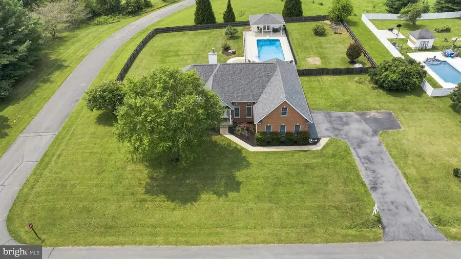 160 Bufflehead Dr, Harpers Ferry, WV 25425 - #3
