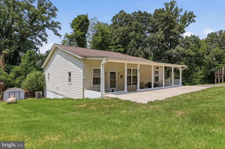 63 Great Oak Ln, Harpers Ferry, WV 25425 - #2