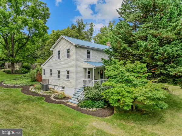 2 Timber Ln, HARPERS FERRY, WV 25425