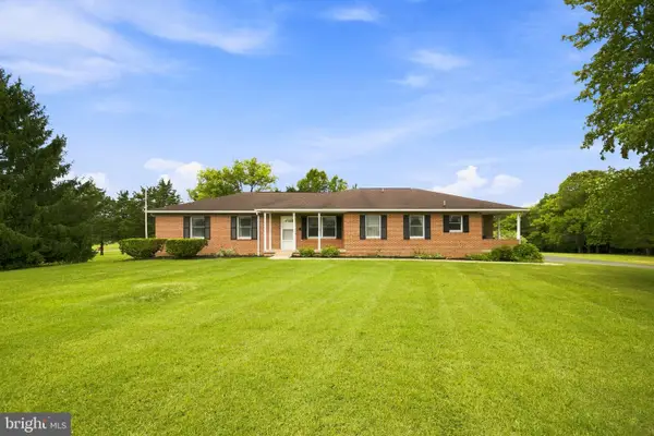 108 Cherry Hill Farm Dr, KEARNEYSVILLE, WV 25430