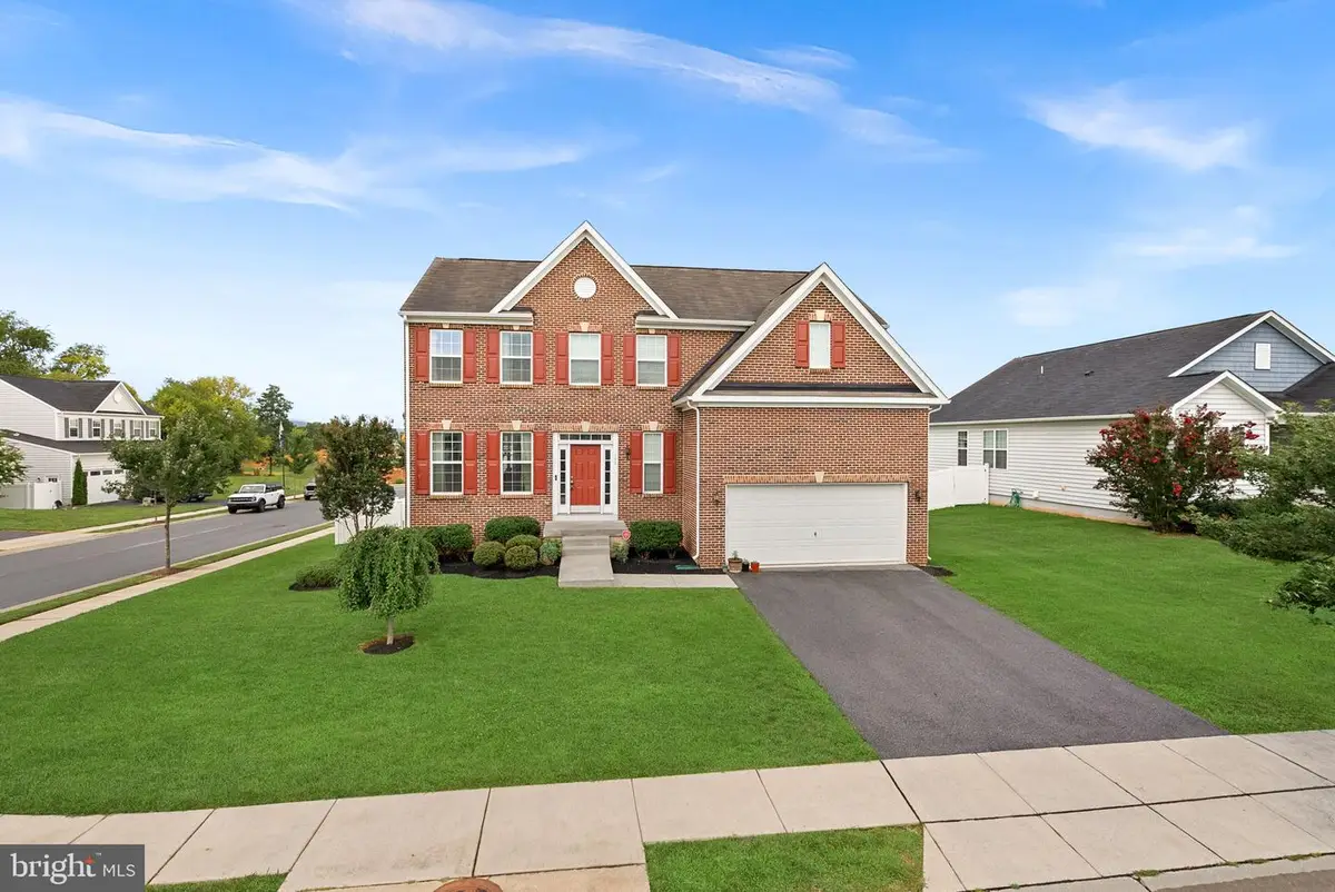 182 Sparkling Brook Rd, Ranson, WV 25438 - #1