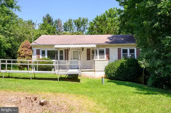 53 Grayrock Road, CHARLES TOWN, WV 25414