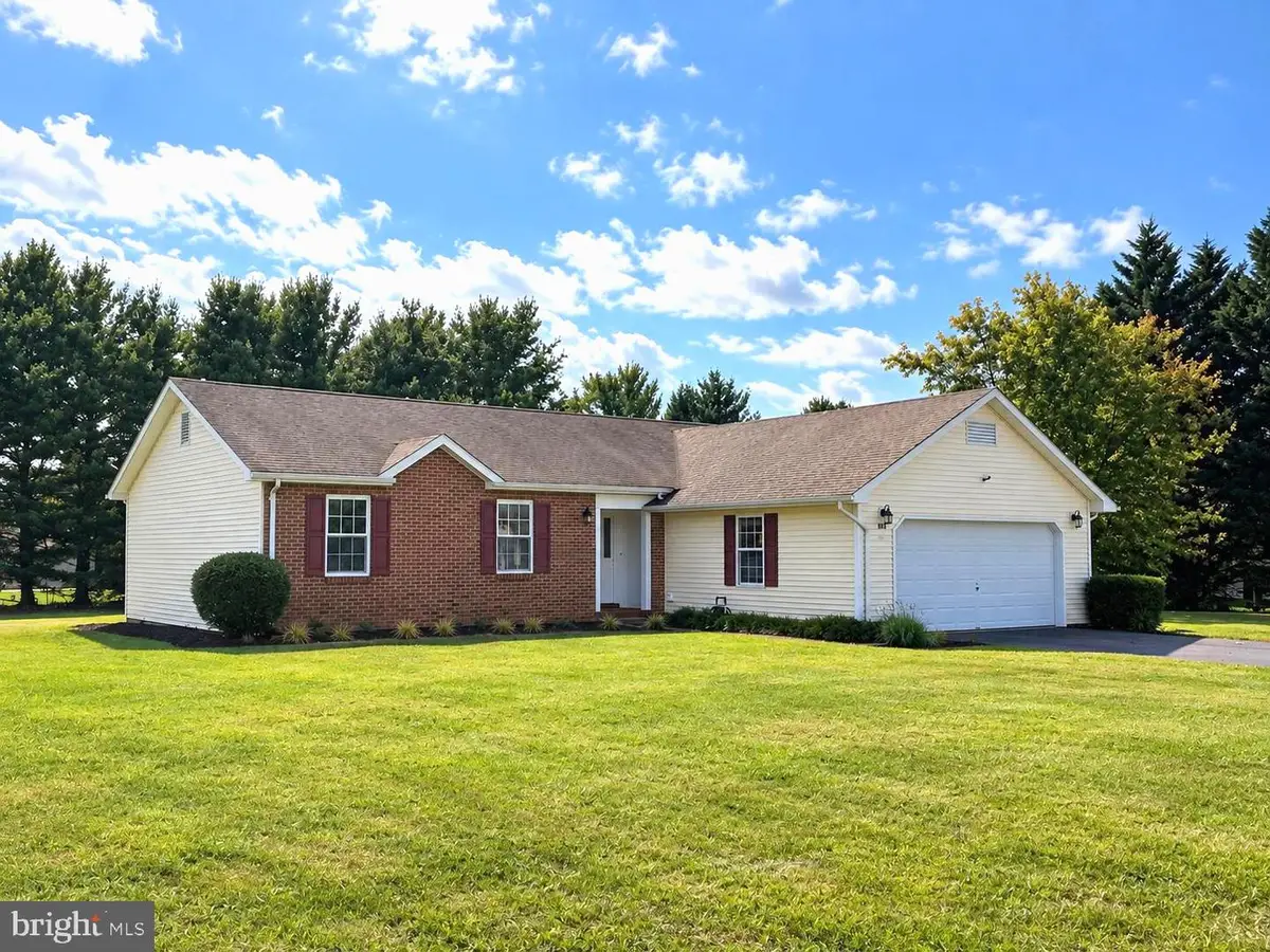 262 Maplewood Ct, Harpers Ferry, WV 25425 - #1
