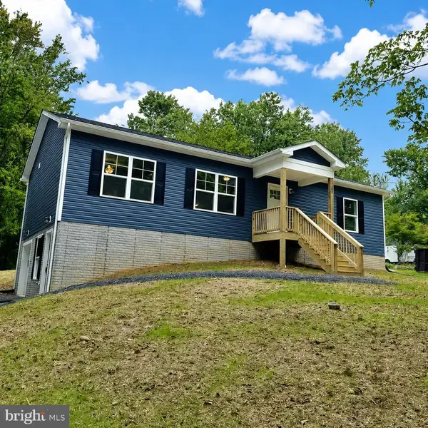 183 Foothill Ln, HARPERS FERRY, WV 25425
